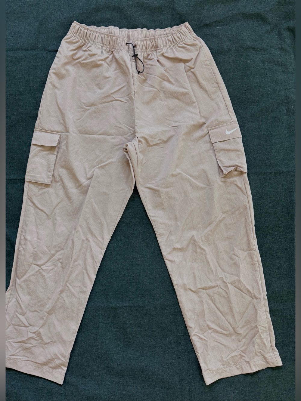 Nike Sportswear Essential Women's Woven Cargo Pants Taupe Size Medium Relaxed - Picture 5 of 10
